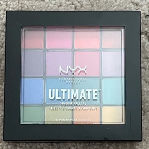 NYX Ultimate Eyeshadow Palette - Brights / Pride